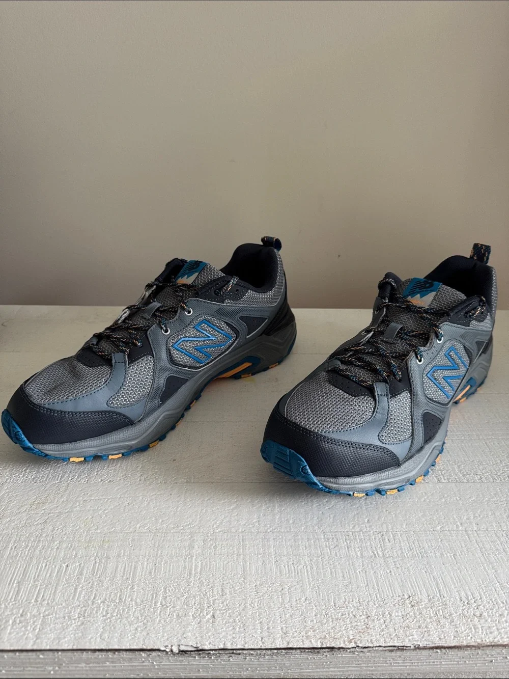 New Balance Mens 481 v3 Grey & Blue Trail Sneakers. Minimal wear.